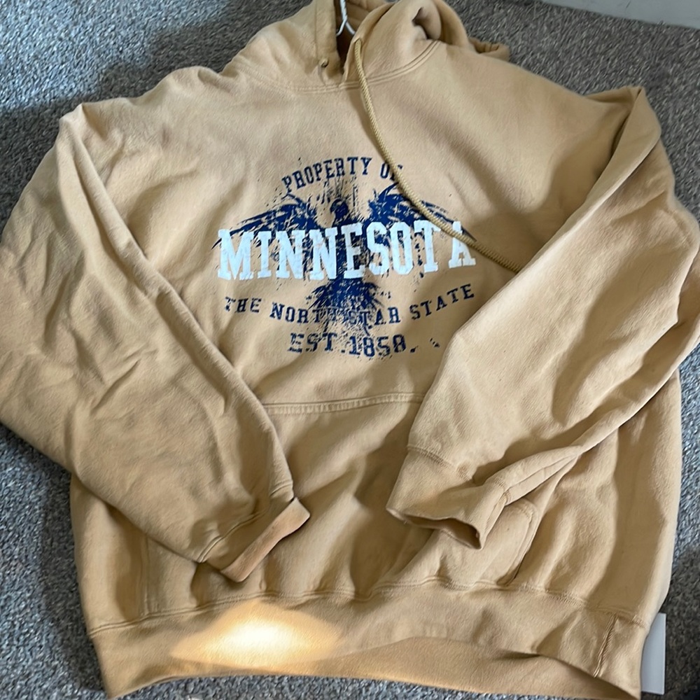 Cute oversized hoodie!